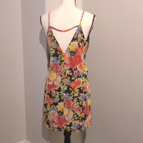 Forever 21 Contemporary Floral Dress - Picture 6 of 8